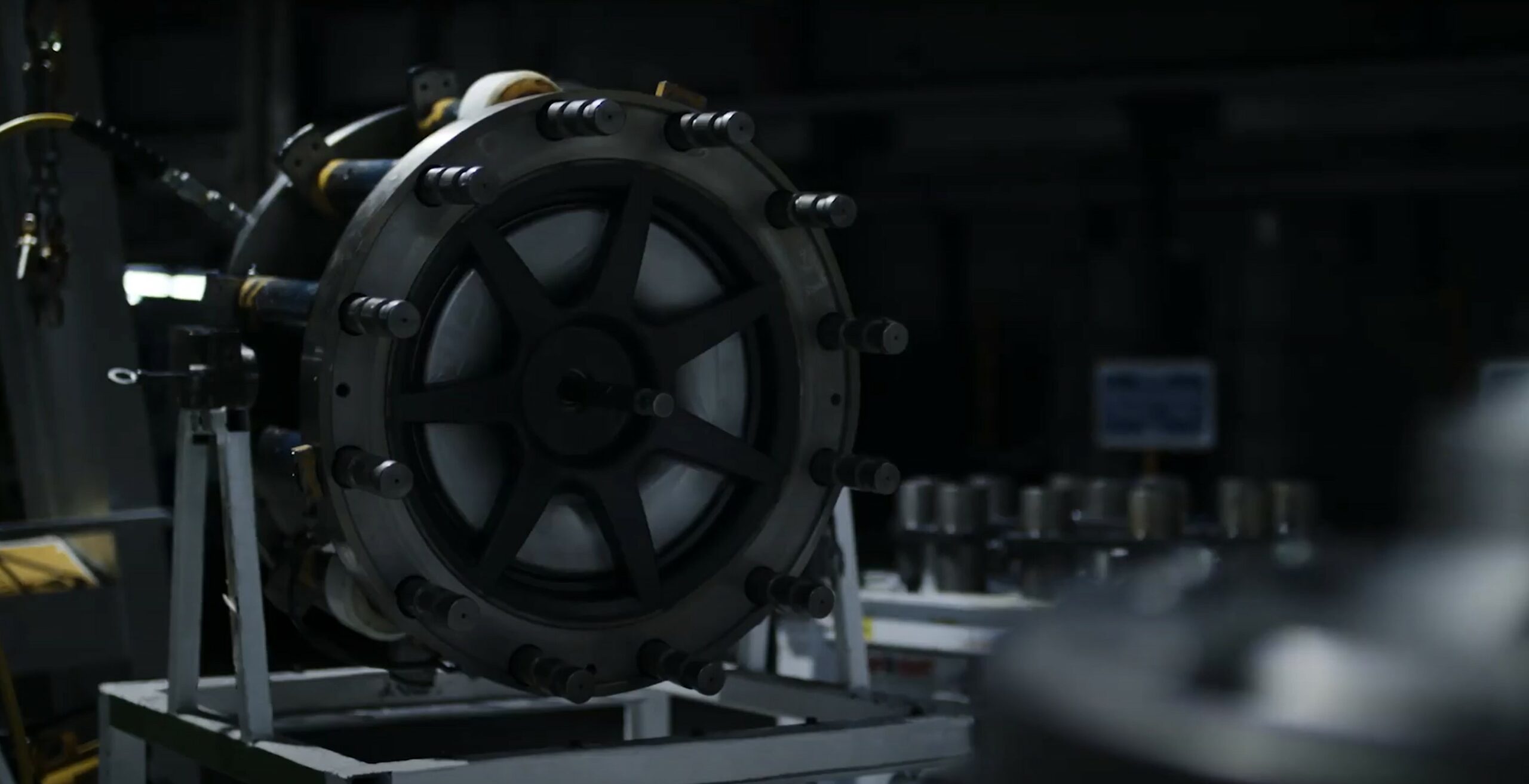 Carbon Revolution carbon fiber wheel in factory
